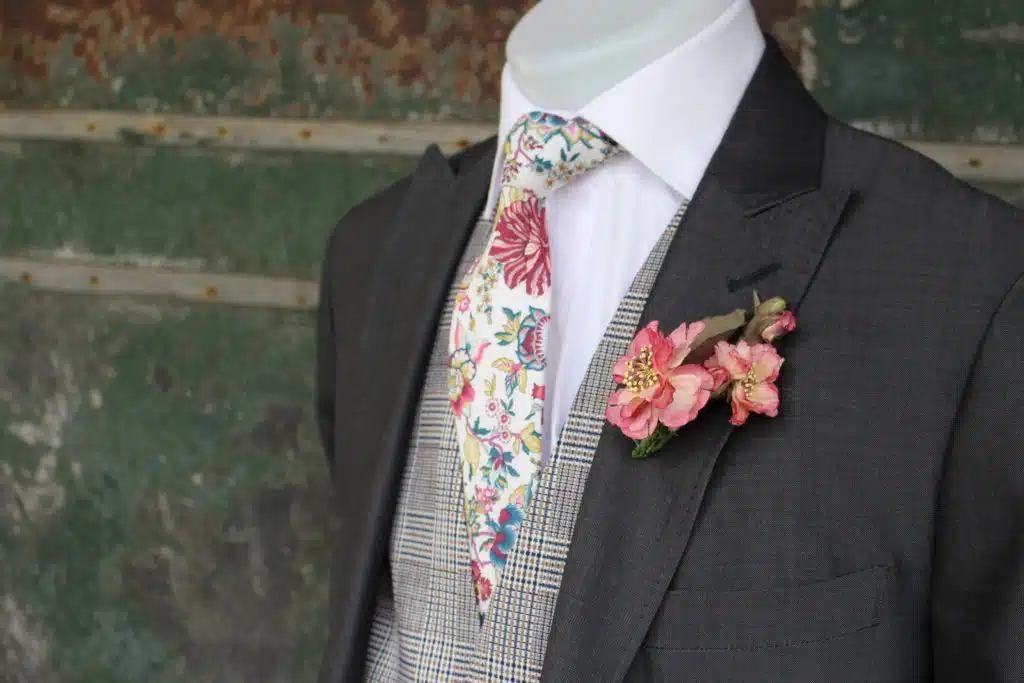 CHIMNEY FORMAL MENSWEAR SOUTH FARM SUPPLIER