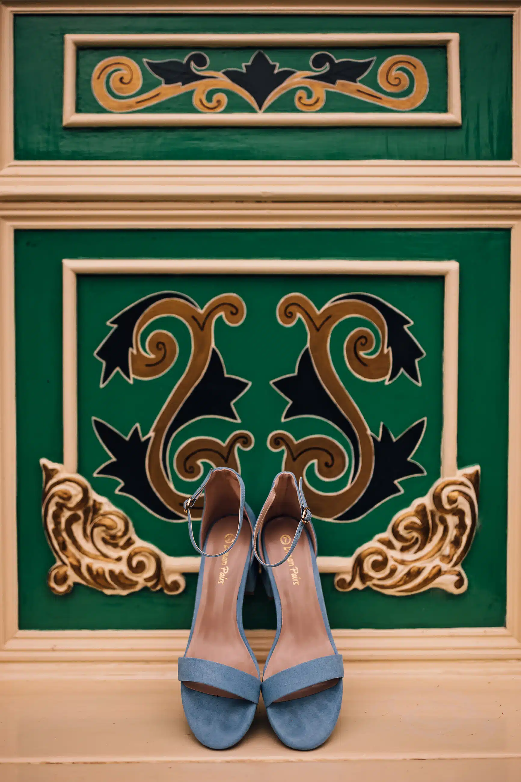 Charming Romany Caravans Cambridge Wedding Venue