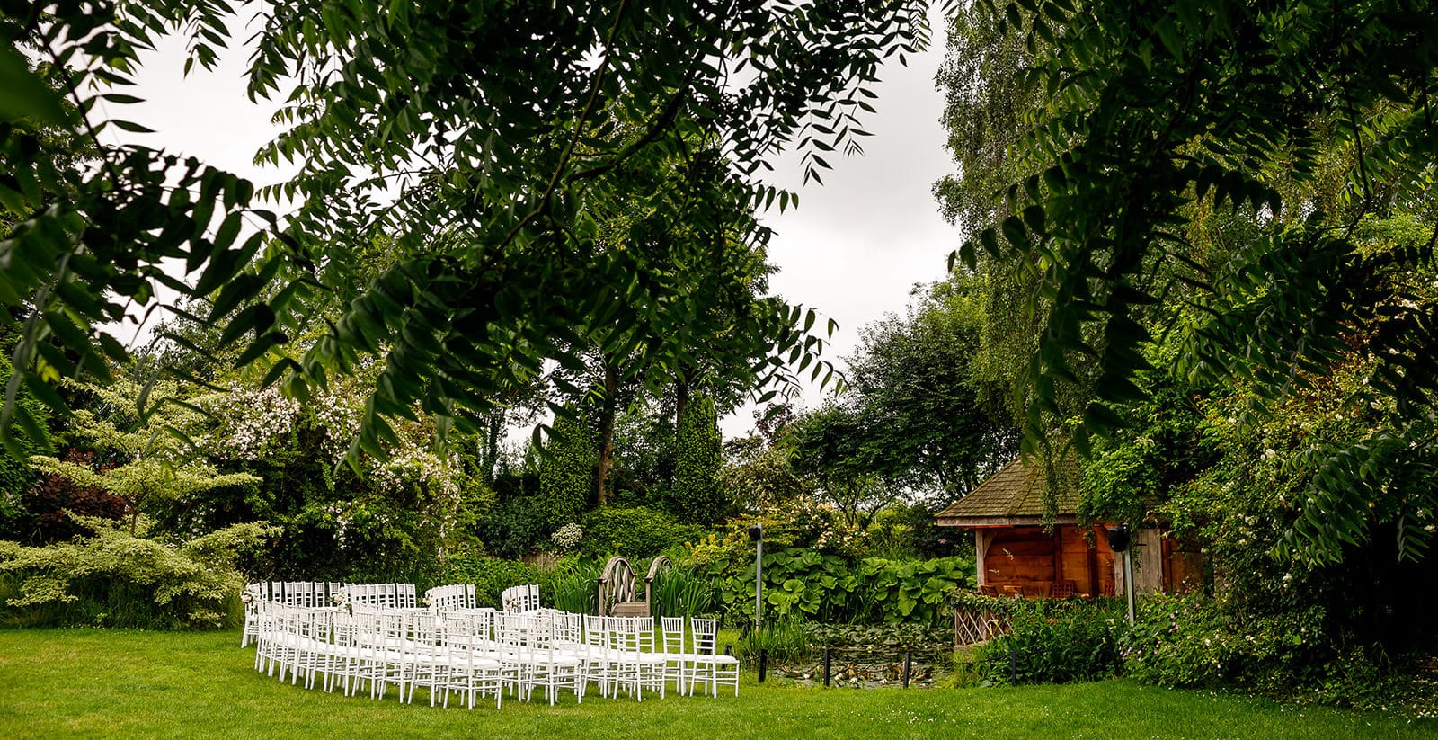 Garden Wedding VenueCeremony Lina & Tom Photography
