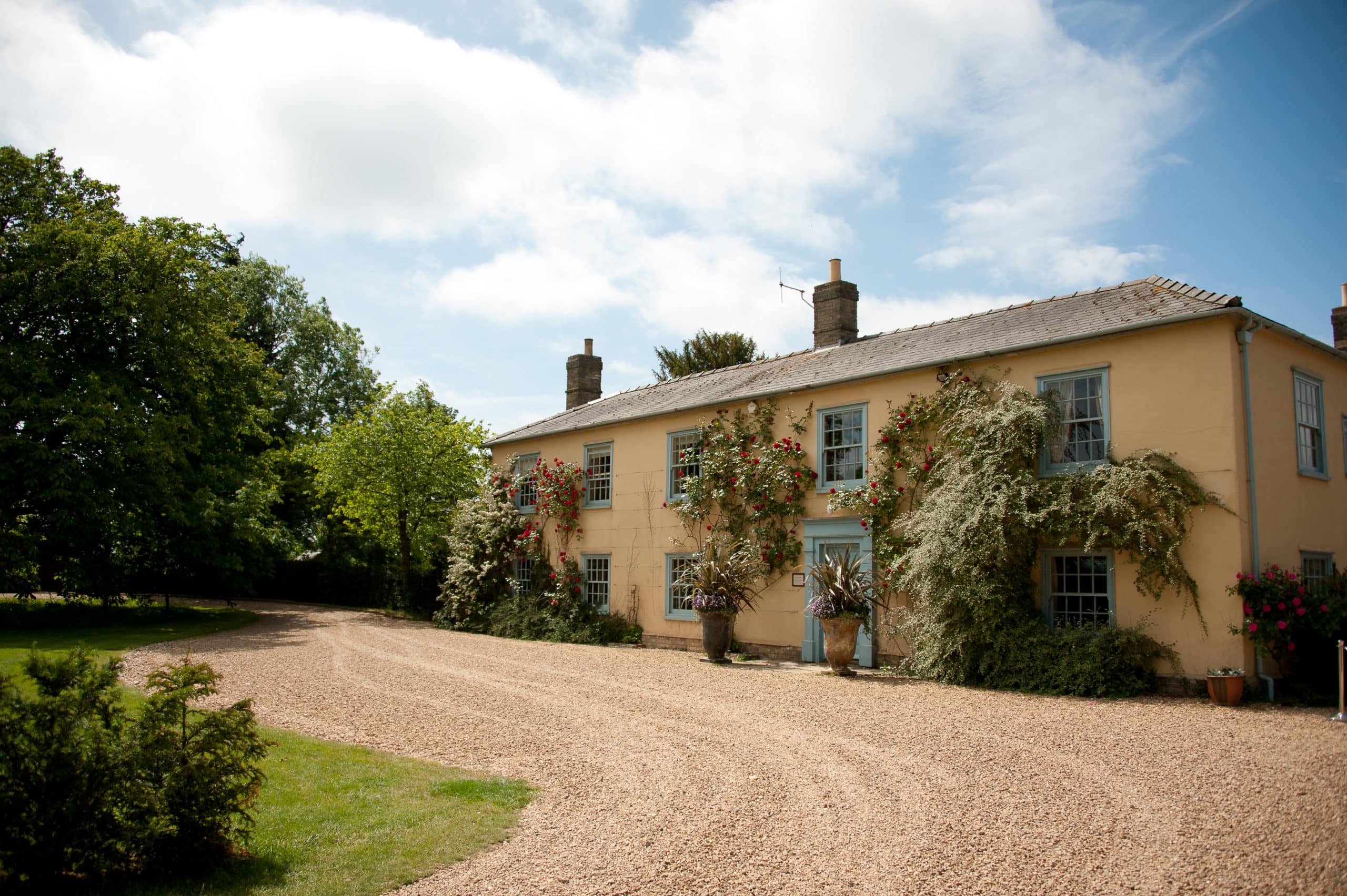 South Farm gorgeous Countryside Farmhouse Wedding Venue